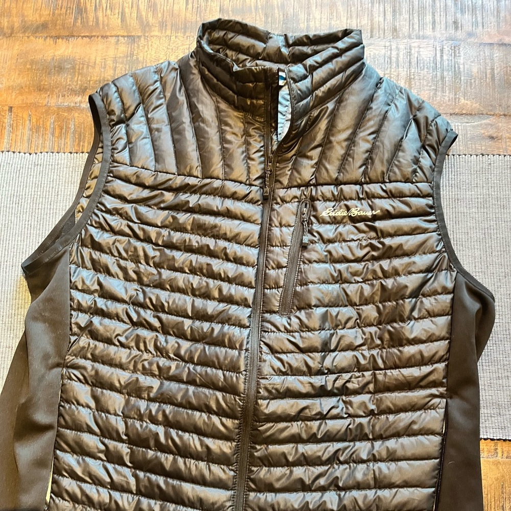 Eddie Bauer Zip Vest. Size XL